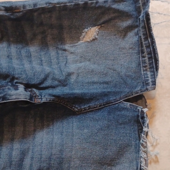 Kut from The kloth Hannah skirt size 10. Semi distressed.  Good used condition. - Picture 6 of 12